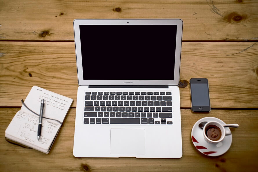 coffee-apple-iphone-laptop-large